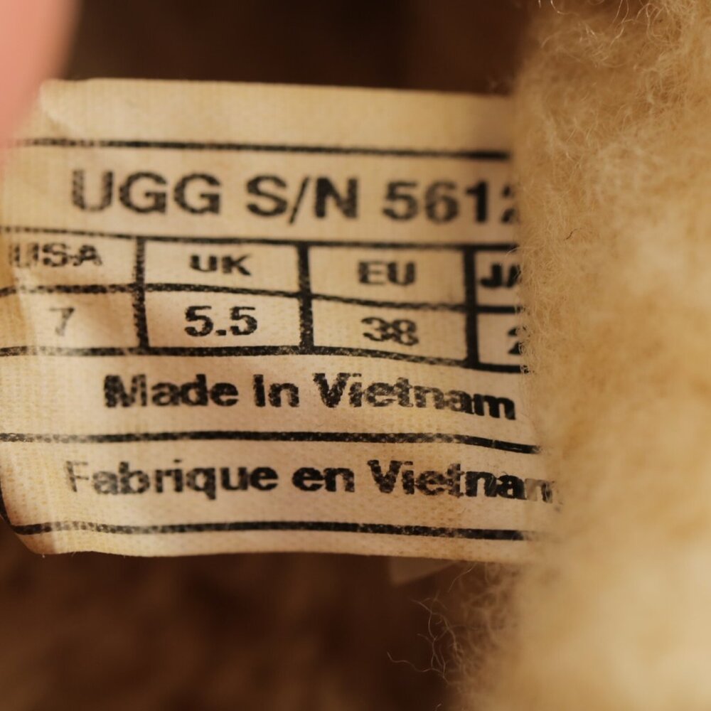 Ugg Womens Dakota Slip On Shoe Size 7 Red Suede Shearling‎ Sherpa Moccasin - Picture 11 of 12